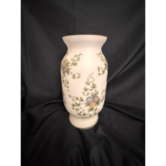 Norleans Satin White Glass Vase 12" Hand Painted Floral Vines & Gold Trim Italy - Picture 6 of 7